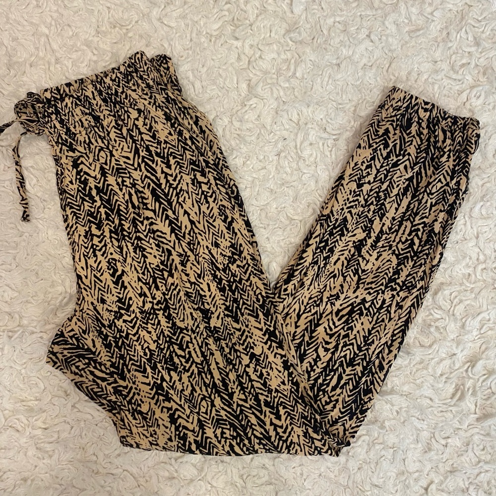BeBop Tan & Black Pattern Slacks Size Small